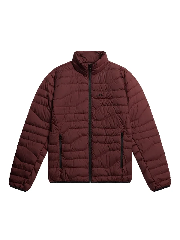 Cliff Light Down Jacket / Cabernet