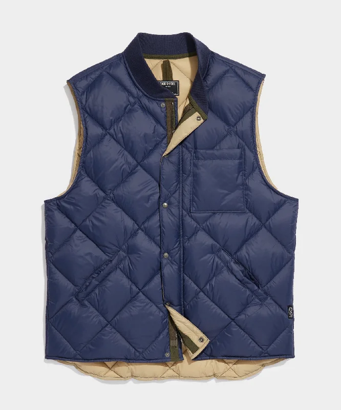 Quilted Nylon Liner Vest in Navy