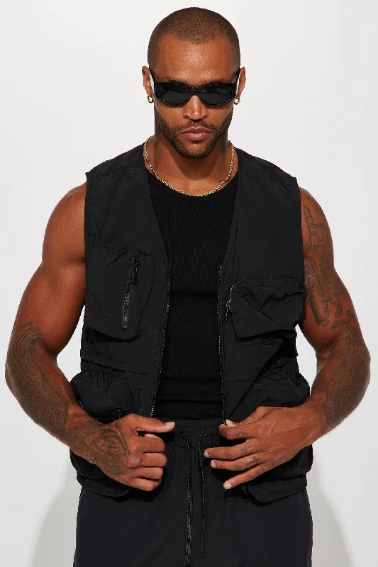 Our Moment Utility Nylon Cargo Vest - Black