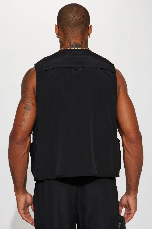 Our Moment Utility Nylon Cargo Vest - Black