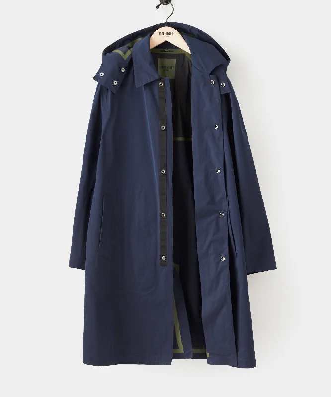 Italian Tech Hooded Mac Coat in Navy